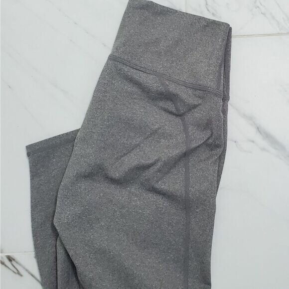 NWT Fabletics Leggings Medium Powerhold 7/ 8 High Waist Gray Gymcore Athleisure - Picture 5 of 8